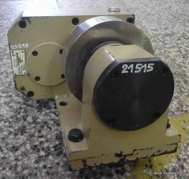 Příslušenství k válcovačce profilů UPW 25  (21515 (3).JPG)